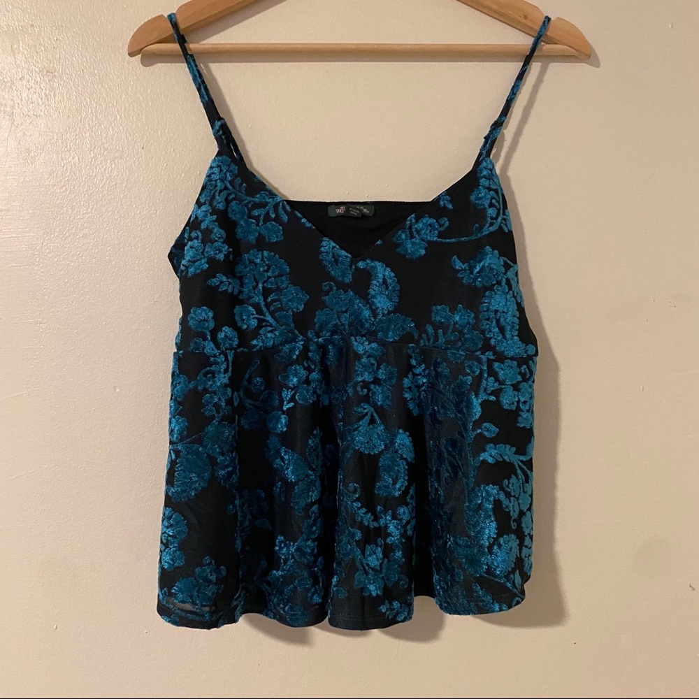 4 / $25 Turquoise Velvet Babydoll Floral Tank M
